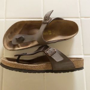 Birkenstock Women’s Gizeh Thong Sandal sz 41